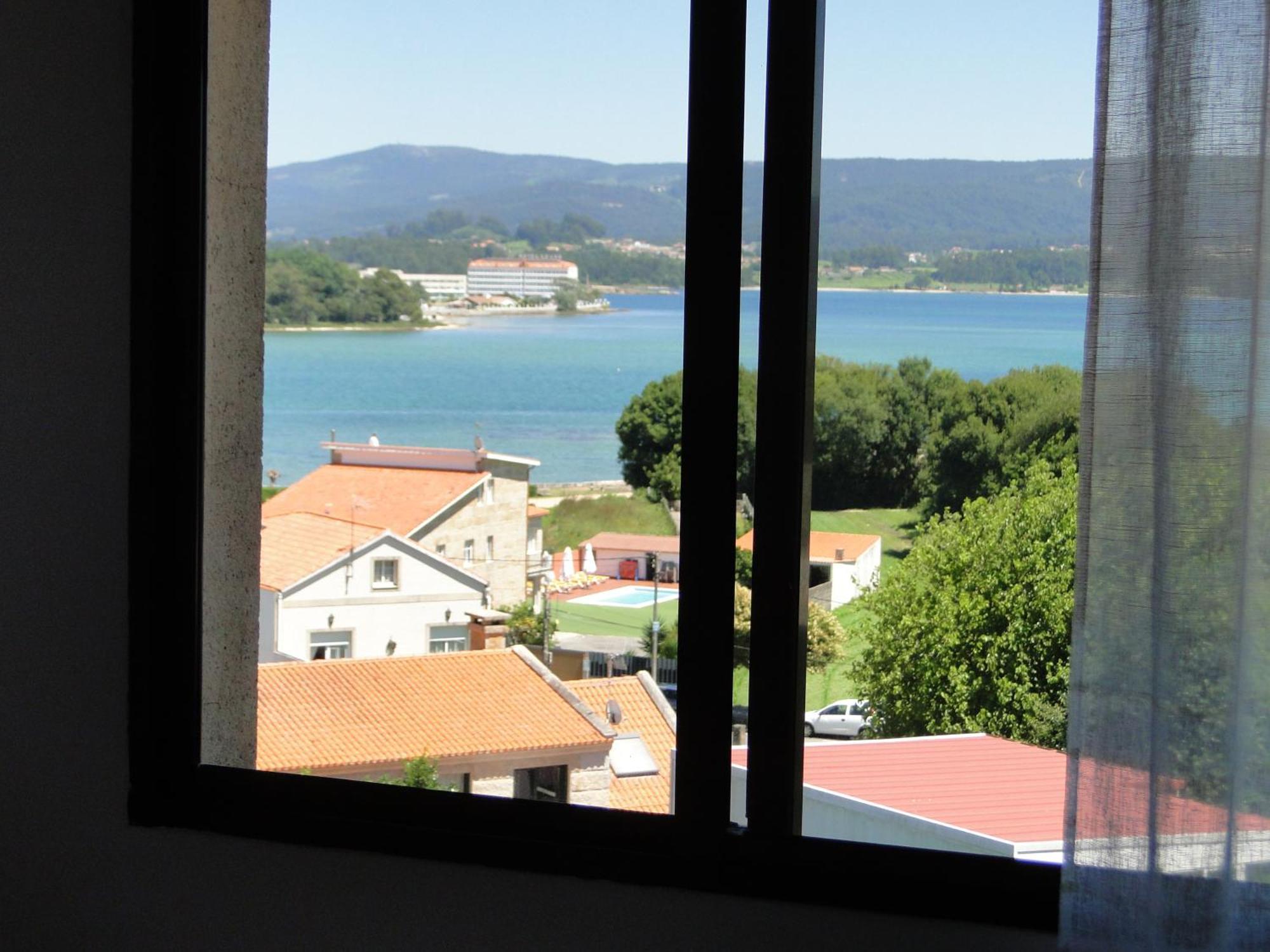 Apartamentos Blanco O Grove Dış mekan fotoğraf
