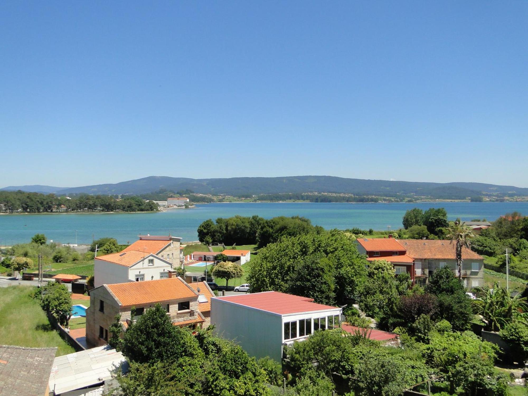 Apartamentos Blanco O Grove Dış mekan fotoğraf