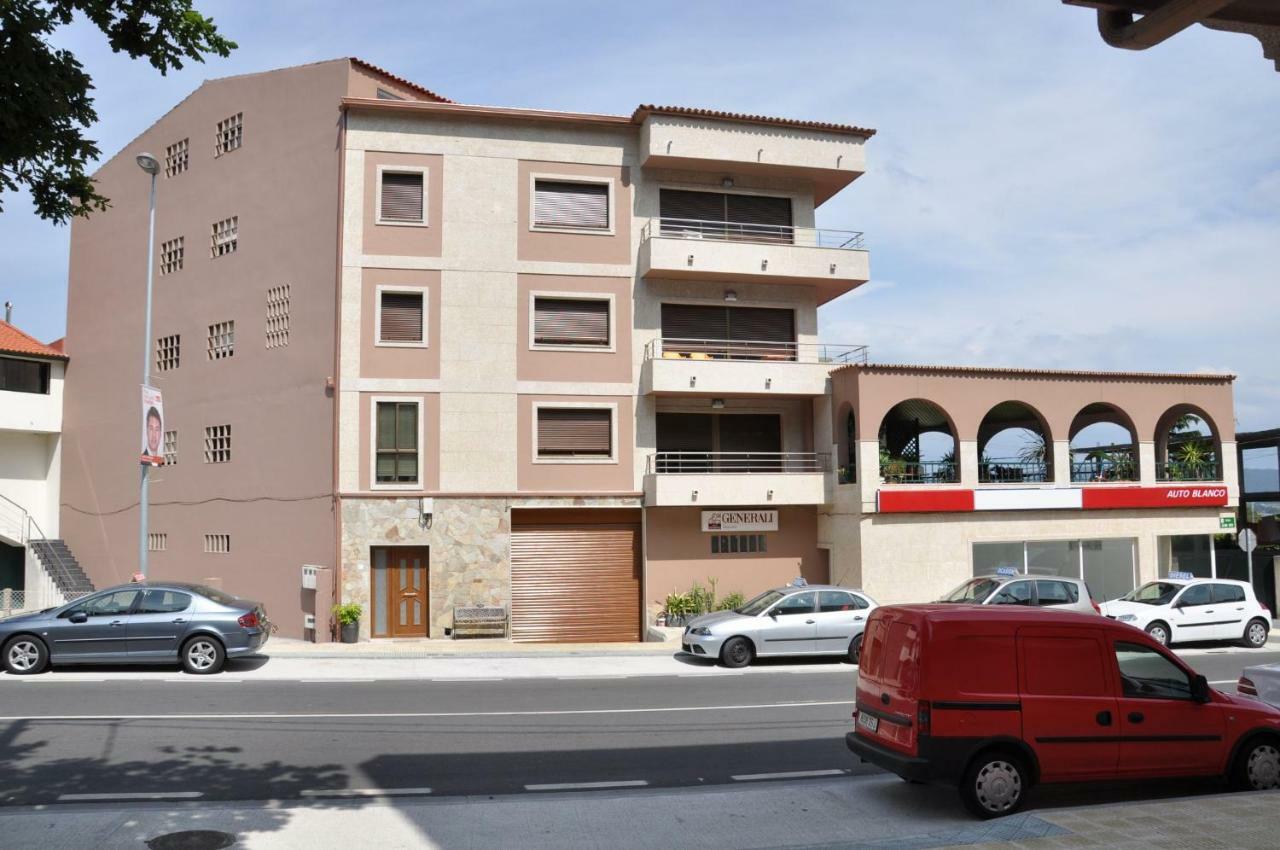 Apartamentos Blanco O Grove Dış mekan fotoğraf